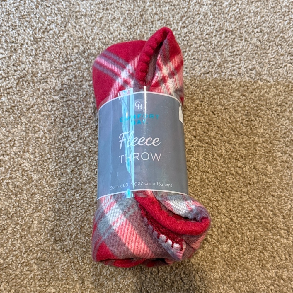 Comfort Bay Red and Gray Fleece Throw